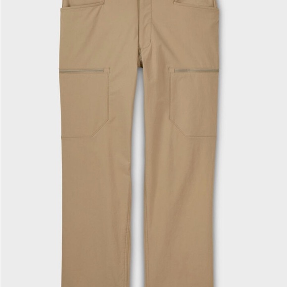 Duluth Trading Company Men's Flexposition Cargo Pants - Picture 2 of 6